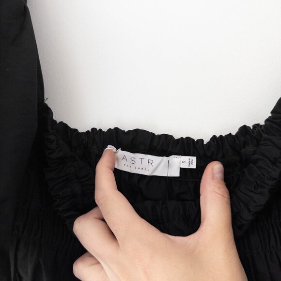 NEW ASTR The Label Savina Top in Black Size S - Picture 5 of 8